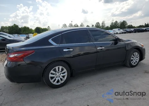 2017 Nissan Altima 2.5 из США, поврежденный, VIN 1N4AL3AP7HC134898